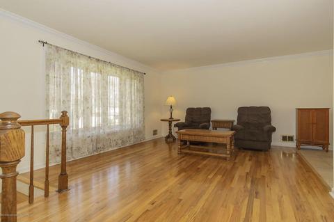 35 Tanglewood Rd, Brick, NJ 08724 photo 32