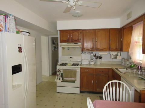 43 Conifer St, Howell, NJ 07731 photo 2