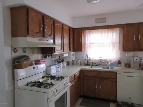 43 Conifer St, Howell, NJ 07731 photo 3