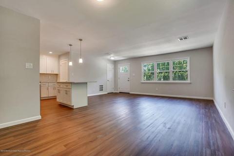4 Townsend Dr, Matawan, NJ 07747 photo 10