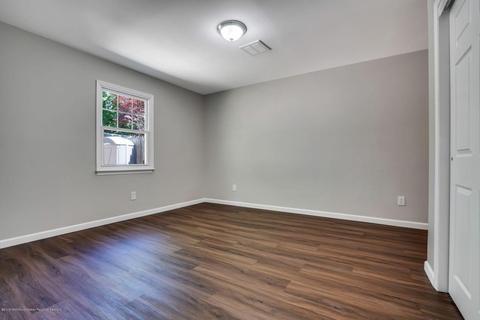 4 Townsend Dr, Matawan, NJ 07747 photo 20