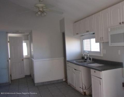 36 Capstan Rd, Waretown, NJ 08758 photo 4