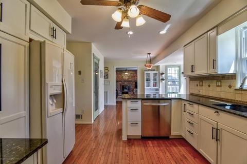 27 Cherry Tree Cir, Howell, NJ 07731 photo 4