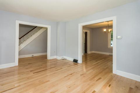 421 Runyon Ave, Middlesex, NJ 08846 photo 4