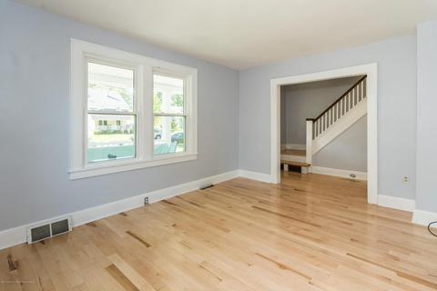 421 Runyon Ave, Middlesex, NJ 08846 photo 3