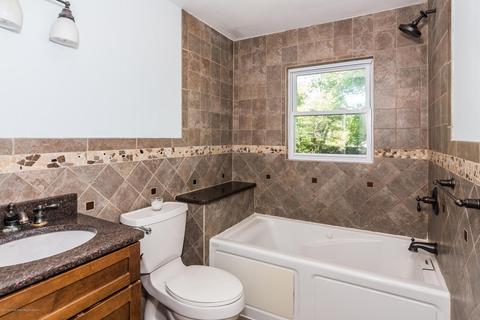 421 Runyon Ave, Middlesex, NJ 08846 photo 19