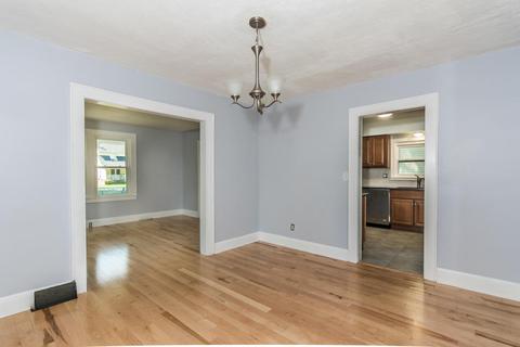 421 Runyon Ave, Middlesex, NJ 08846 photo 7