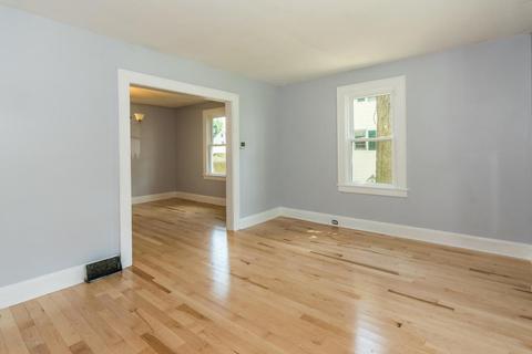 421 Runyon Ave, Middlesex, NJ 08846 photo 5