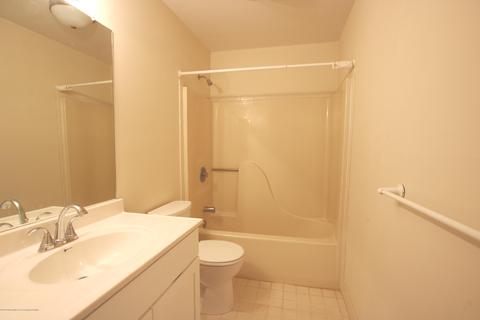 21 Hackamore Ct, Tinton Falls, NJ 07753 photo 9