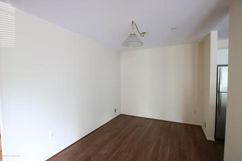 21 Hackamore Ct, Tinton Falls, NJ 07753 photo 5