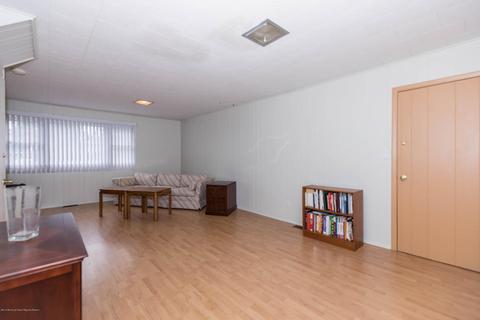 103 Thomas Pl, Edison, NJ 08837 photo 9