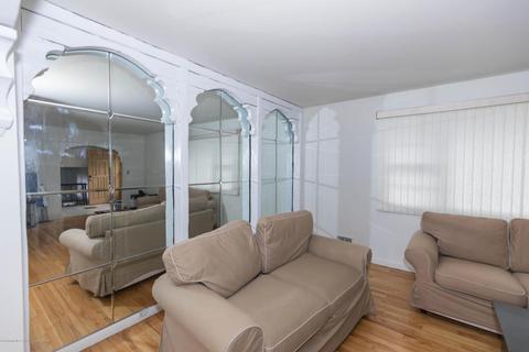 103 Thomas Pl, Edison, NJ 08837 photo 40