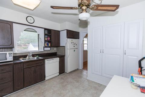 103 Thomas Pl, Edison, NJ 08837 photo 8