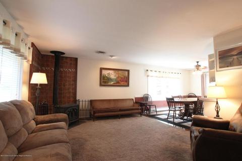 24 Devon Ln, Clark, NJ 07066 photo 6