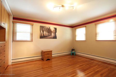 24 Devon Ln, Clark, NJ 07066 photo 18