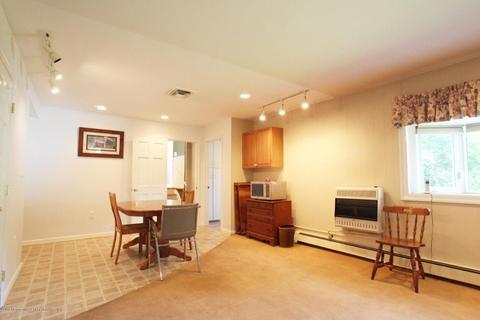 24 Devon Ln, Clark, NJ 07066 photo 13