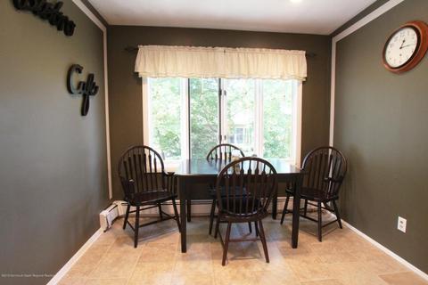 24 Devon Ln, Clark, NJ 07066 photo 10