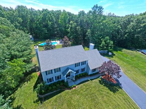 19 Arrowhead Cir, Jackson, NJ 08527 photo 2