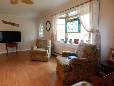 27 Spring Ave, Brick, NJ 08723 photo 4
