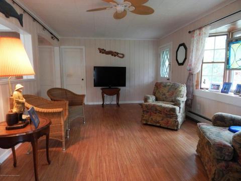 27 Spring Ave, Brick, NJ 08723 photo 3