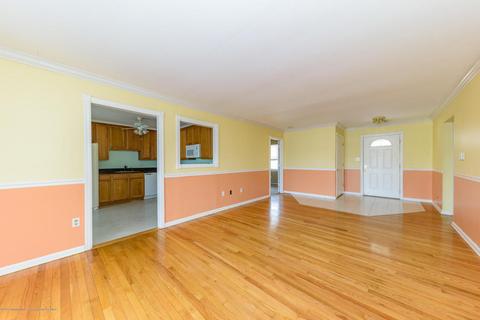 102 Clearwater Dr, Forked River, NJ 08731 photo 5