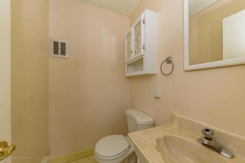 102 Clearwater Dr, Forked River, NJ 08731 photo 15