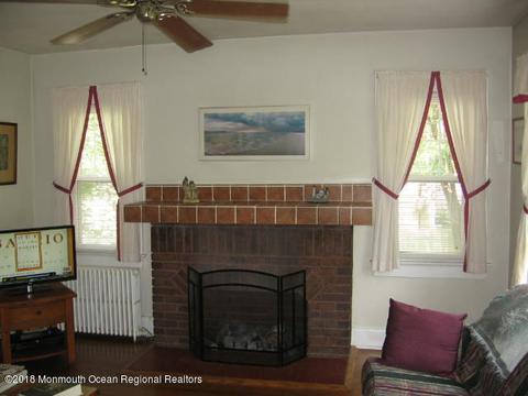 25 Brookside Rd, Leonardo, NJ 07737 photo 4