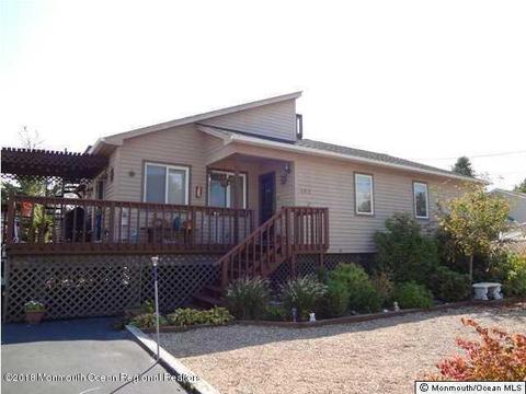 102 Ocean Ave, Waretown, NJ 08758 photo 2