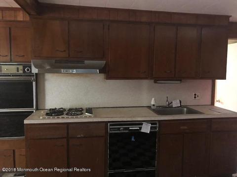 11 Bruce Ln, Ewing, NJ 08638 photo 3