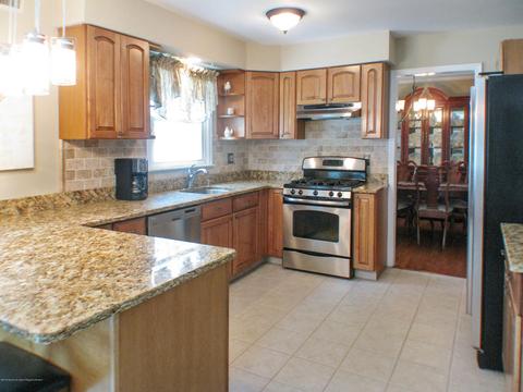 98 Hendrickson Ave, Brick, NJ 08724 photo 3