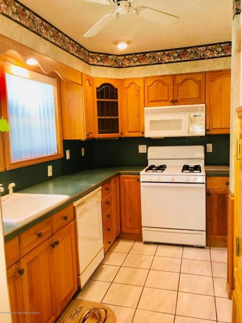 85 Azalea Cir, Jackson, NJ 08527 photo 2