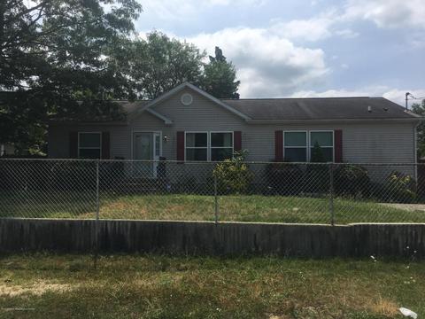 24 E 5th St, Howell, NJ 07731 photo 1