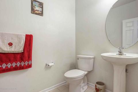 4 Markham Cir, Old Bridge, NJ 08857 photo 11