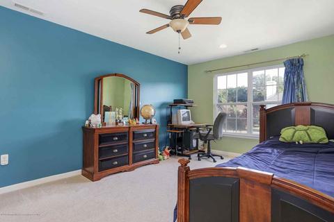 4 Markham Cir, Old Bridge, NJ 08857 photo 17