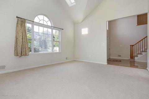4 Markham Cir, Old Bridge, NJ 08857 photo 5