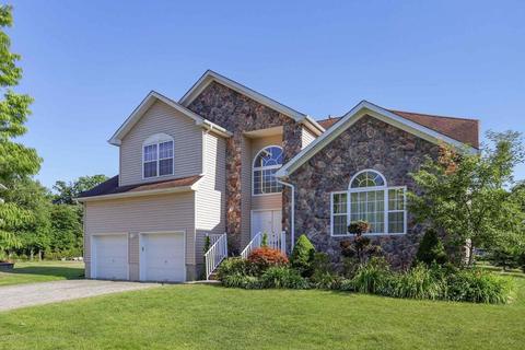 4 Markham Cir, Old Bridge, NJ 08857 photo 2