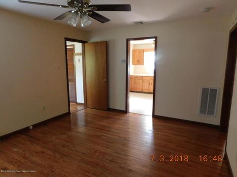 486 Pinecroft Dr, Brick, NJ 08723 photo 13