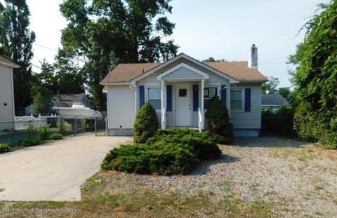 486 Pinecroft Dr, Brick, NJ 08723 photo 1