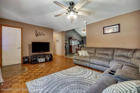 612 Devon St, Forked River, NJ 08731 photo 5