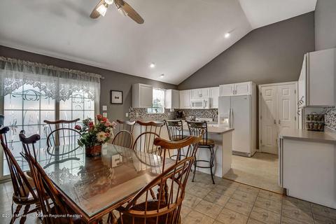 612 Devon St, Forked River, NJ 08731 photo 6