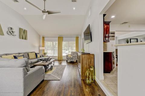 2 Oak Ln, Matawan, NJ 07747 photo 12