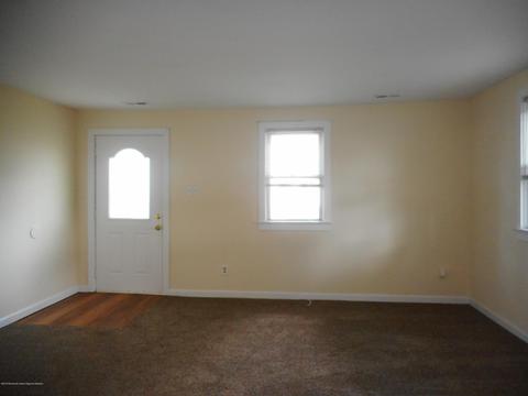 82 Illinois Ave, Waretown, NJ 08758 photo 6