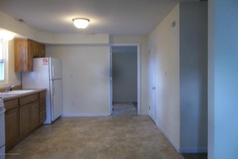 82 Illinois Ave, Waretown, NJ 08758 photo 10