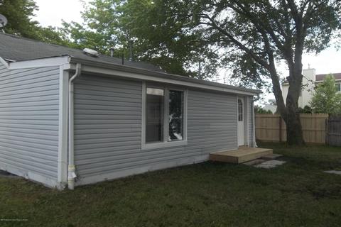 82 Illinois Ave, Waretown, NJ 08758 photo 5
