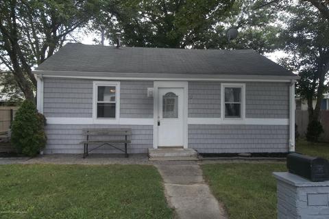 82 Illinois Ave, Waretown, NJ 08758 photo 2