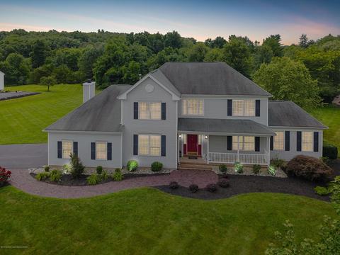2 Quick Ct, Ringoes, NJ 08551 photo 1