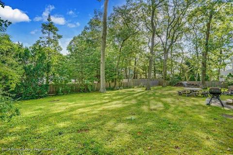 314 Apache Ln, Brick, NJ 08724 photo 4