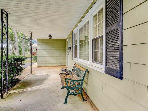308 Apache Ln, Brick, NJ 08724 photo 4