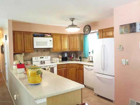 570 Buttonwood Dr, Jackson, NJ 08527 photo 9