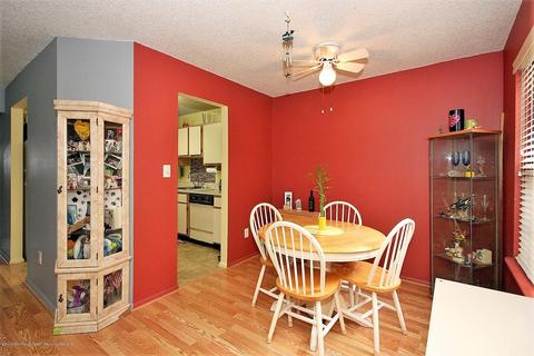 202 Daisy Ct, Jackson, NJ 08527 photo 4